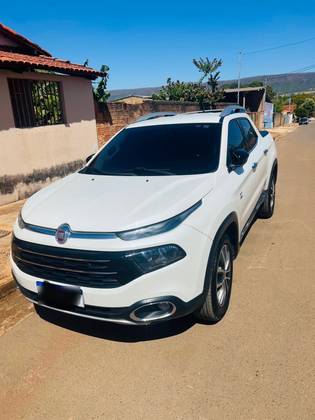 FIAT TORO 2.0 16V TURBO DIESEL VOLCANO 4WD AT9